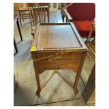 Oak desk/end table