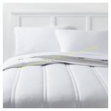Room Essentials Microfiber Comforter White