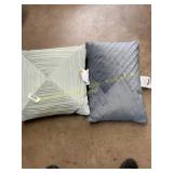 2ct pillows color green,gray