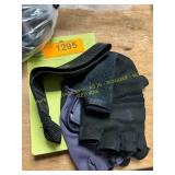 Women s Weightlifting Gloves, Bike Light
