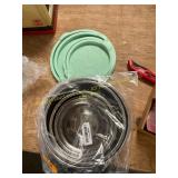 4ct mixing bowls and lids