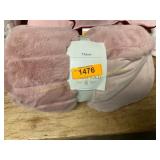 Threshold pink throw blanket 50x60in