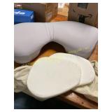 2ct White Salon Face Pillows, 1ct Grey Neck Pillow
