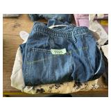 Scoop Pull On Crop Barrel Leg Pants (20), Quilted