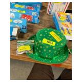 St Patrick s Day hat & pins