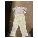 T-shirt size XL pants size XXL