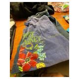 S Mother s Day shirt & L shorts