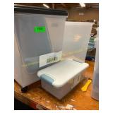 Sterilite Tote & 2ct large container