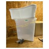 Plastic container w/ wheels & plastic caddy