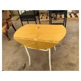 Small round kitchen table
