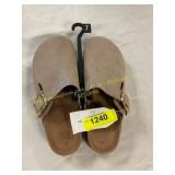 Time and Tru Women's Buckle Clogs Sz 7