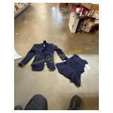 Size 8 top size M blazer