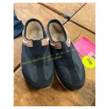 Size 8 Easy Spirits Clogs
