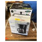Omega juicer + Coffee Pot