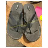 Size ML Okabashi Flip Flops