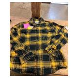 Mens Black+Gold Flannel L Button Down