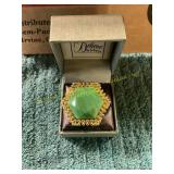 Unverified Vin. Gold + Jade Ring Size 9