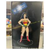 Warner Bros Wonder Women Figurine