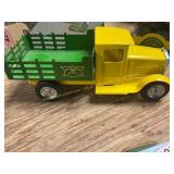 John Deere Truck