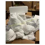 Comforter, White, Unknown Size