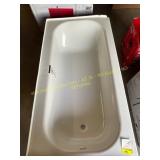 Maax Bathtub, White