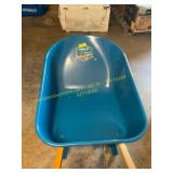 True Temper m6ffkb 6 Cu. Ft. Wheelbarrow