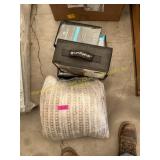 Mattress protectors, sheets, pillows