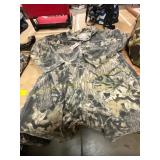 Mossy oak camo, size Overalls