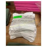 WHITE 2 hand towels, 2 washcloths