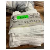 4 piece set 2 washcloths and 2 hand towels