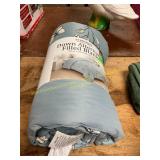 BLUE Queen comforter 98' x 92'