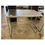 Metal/wood desk table