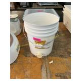 Little Giant 5-Gal Plastic Honey Bucket with Gate