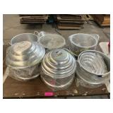 Cooking pans