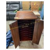 Record cabinet