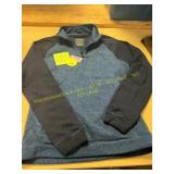 Size M John Bartlett 1/4 Zip Pullover
