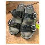 Size 40/ 9-9.5 Dansko Leather Sandals