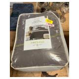Threshold F/Q Faux Fur Comforter Set