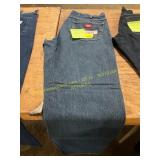 Dickies Size 34x32 Jeans