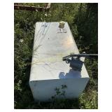 108 gal transfer tank with hand pump