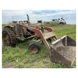 Minneapolis Moline 4 star with New Idea loader