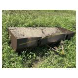 Trip type loader bucket