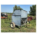 L and H creep feeder 90 bushel
