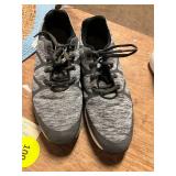 8M Women Foot Joy Spikeless Golf Shoes