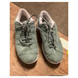 Size 7.5M RYKA Winona Sneakers