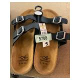 Bobbie Brooks Sandals Sz S 5/6