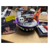 2ct Halloween Bowl, 2pk Carving Kit, Bob Wig