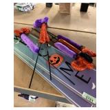 2ct Halloween porch signs 6ct witch legs
