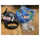 Retractable dog leash & Sz S harrness