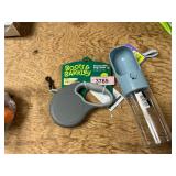 S Boots & Barkley retractable leash, water bottle